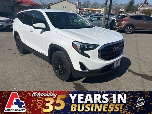 Used 2018 GMC Terrain SLE image 1