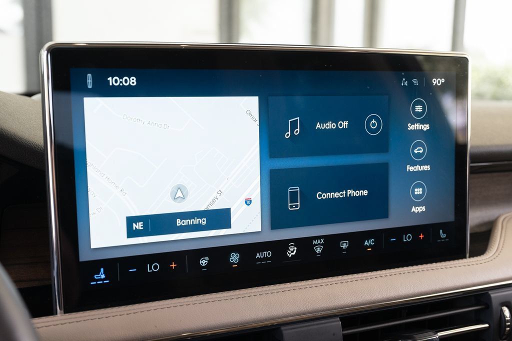 Used 2024 Lincoln Corsair Reserve w/ Equipment Group 201A FWD image 32