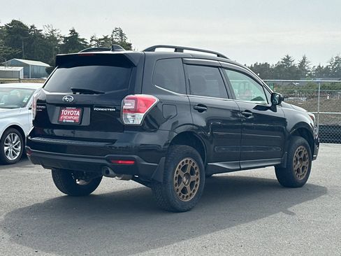 Used 2018 Subaru Forester 2.5i Limited AWD/4WD image 4