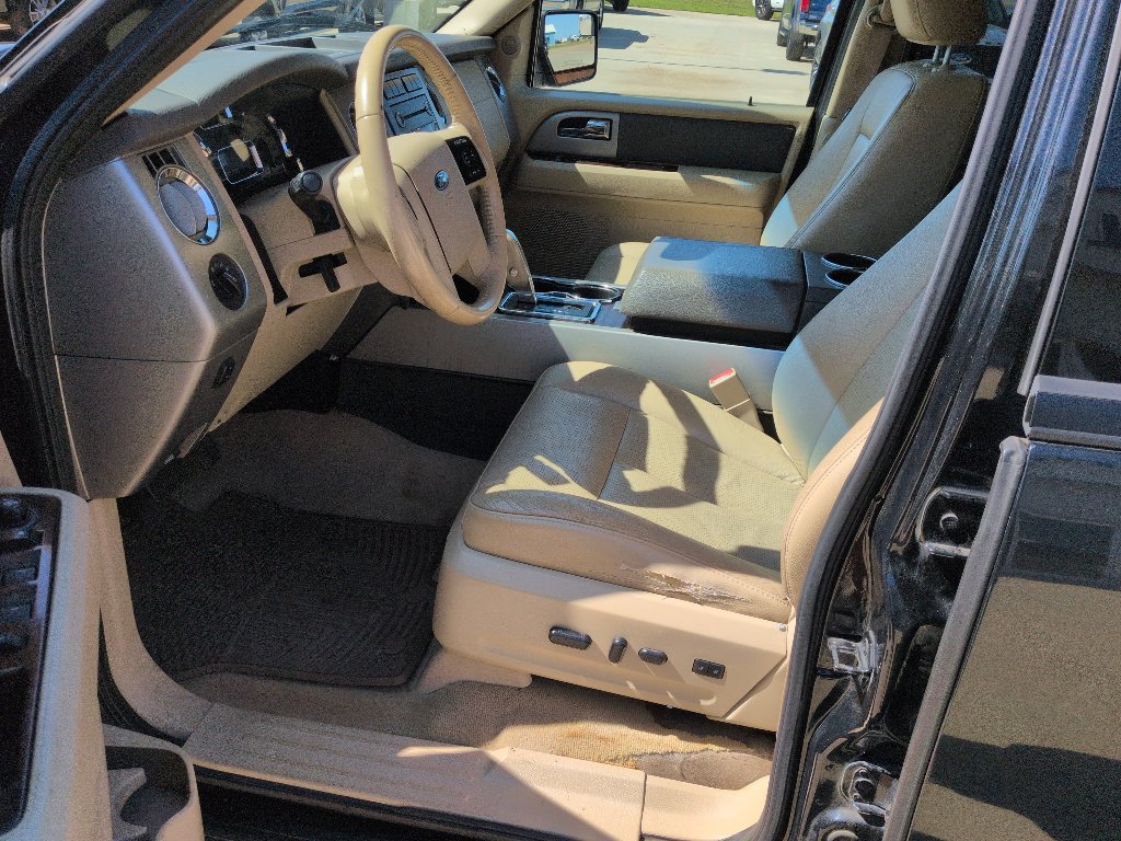 Used 2014 Ford Expedition EL XLT w/ Equipment Group 202A AWD/4WD image 14
