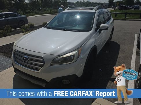 Used 2016 Subaru Outback 2.5i Limited AWD/4WD image 2