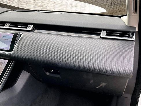 Used 2020 Land Rover Range Rover Velar S image 16