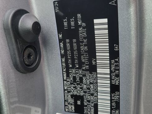 Used 2025 Toyota Sienna Platinum image 31