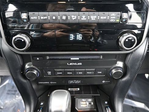 Certified 2023 Lexus GX 460 Premium w/ Premium Plus Package image 10