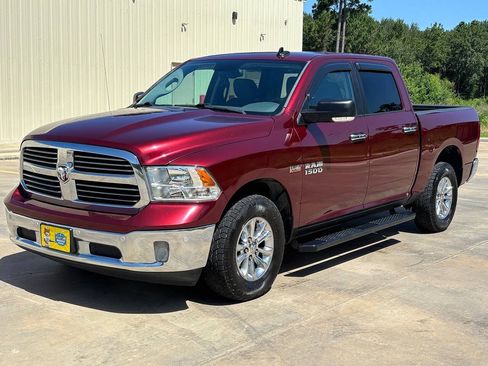 Used 2017 RAM 1500 Big Horn AWD/4WD image 3