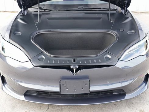 Used 2022 Tesla Model S image 8