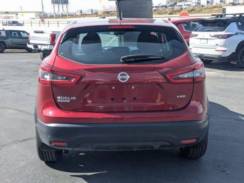 Used 2022 Nissan Rogue Sport S image 5