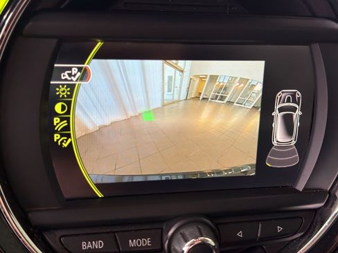 Used 2018 MINI Cooper 2-Door Hardtop FWD image 17