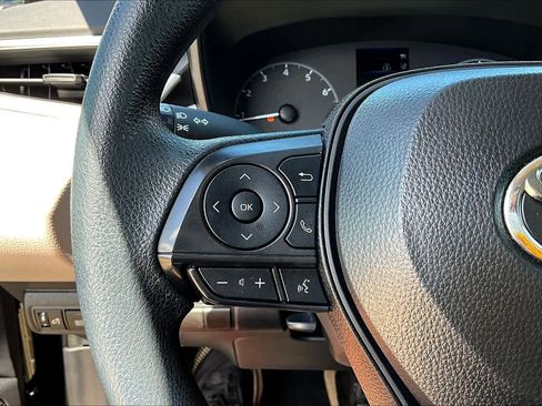 Used 2024 Toyota Corolla LE image 23