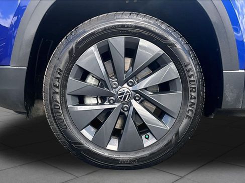 Used 2024 Volkswagen Taos S FWD image 10