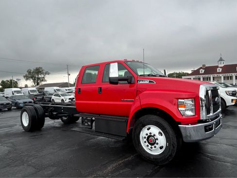 New 2026 Ford F750 2WD Crew Cab Super Duty image 3