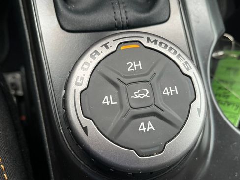 Used 2024 Ford Bronco Badlands image 36