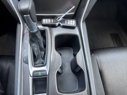 Used 2019 Honda Accord LX image 13