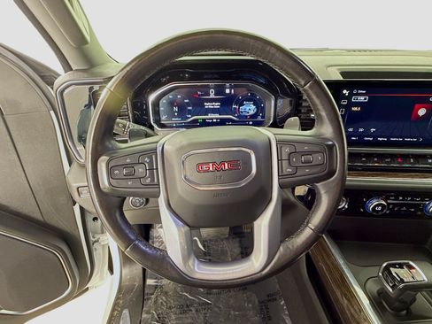 Used 2022 GMC Sierra 1500 Elevation RWD image 13