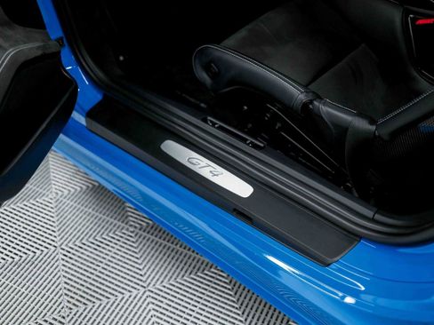 Used 2022 Porsche 718 Cayman GT4 image 45