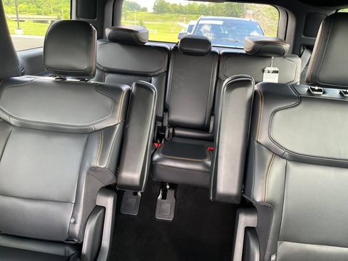 Used 2025 Ford Expedition Tremor AWD/4WD image 22