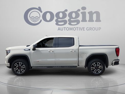 Certified 2026 GMC Sierra 1500 AT4 w/ AT4 Premium Package AWD/4WD image 2