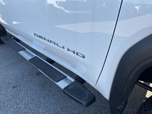 New 2025 GMC Sierra 2500 Denali w/ Denali Reserve Package image 7