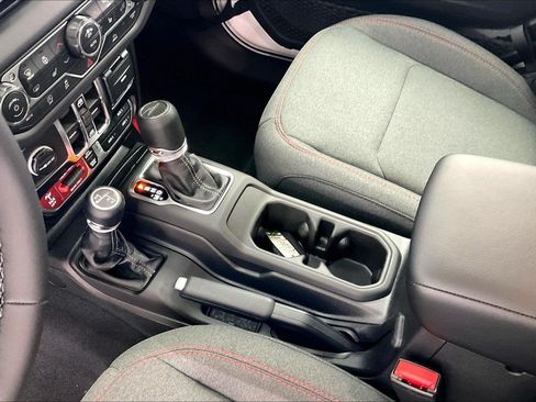 New 2026 Jeep Gladiator Rubicon AWD/4WD image 8
