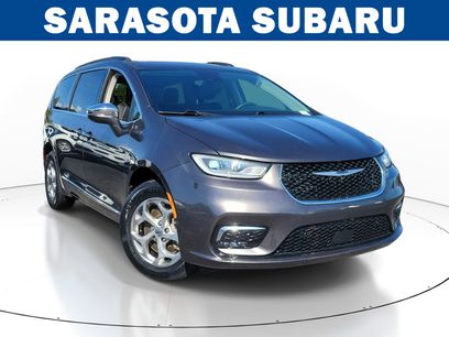 Used 2022 Chrysler Pacifica Limited
