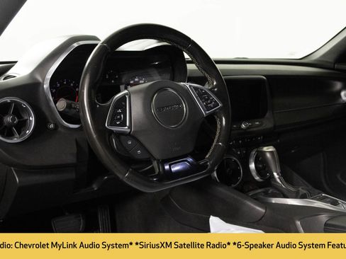 Used 2018 Chevrolet Camaro LT w/ RS Package image 5
