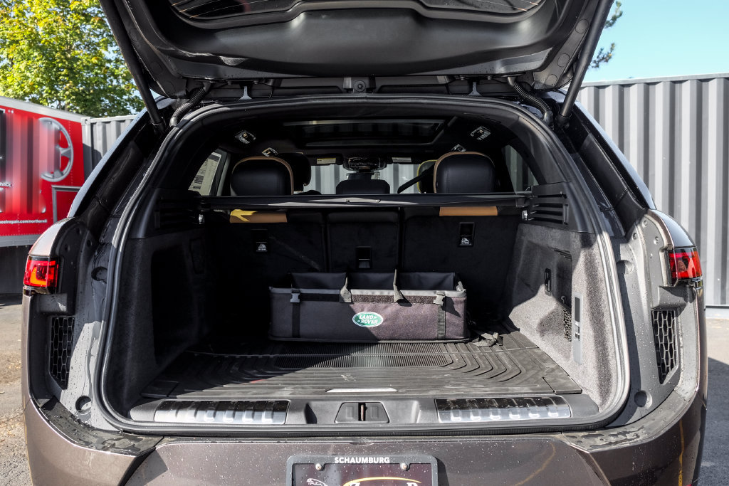 New 2027 Land Rover Range Rover Sport Dynamic SE AWD/4WD image 9