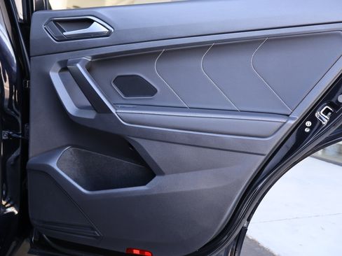 Used 2023 Volkswagen Tiguan SE R-Line image 24