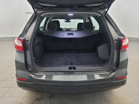 Used 2020 Chevrolet Equinox LS image 29