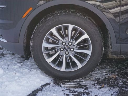 Used 2023 Lincoln Nautilus AWD w/ Premium Package image 6