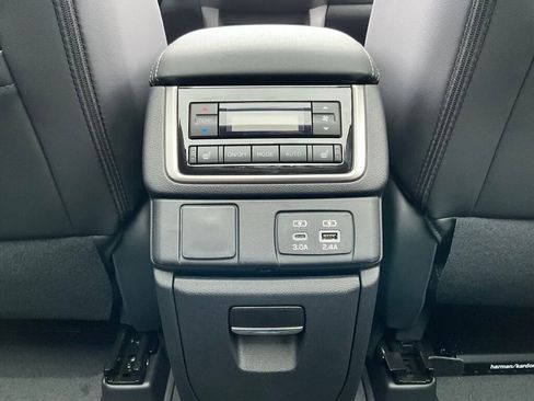 New 2026 Subaru Ascent Limited image 18