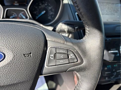 Used 2017 Ford Focus Titanium image 23