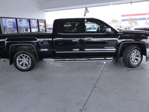 Used 2014 GMC Sierra 1500 SLT w/ SLT Crew Cab Value Package image 4