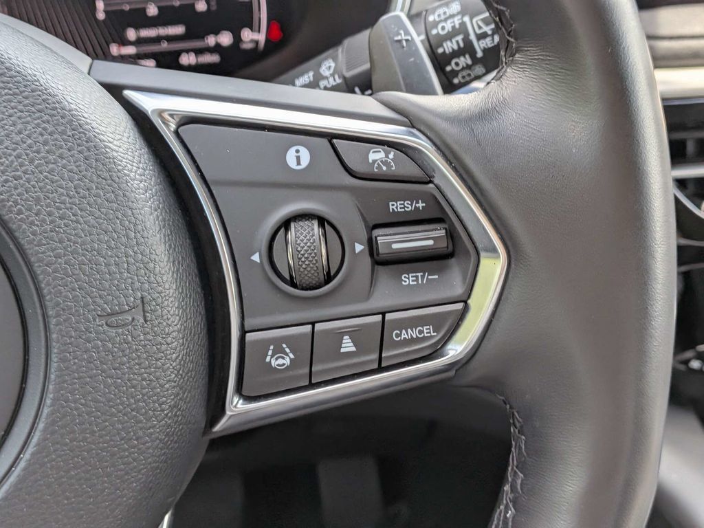 Used 2025 Acura MDX w/ Technology Package FWD image 24