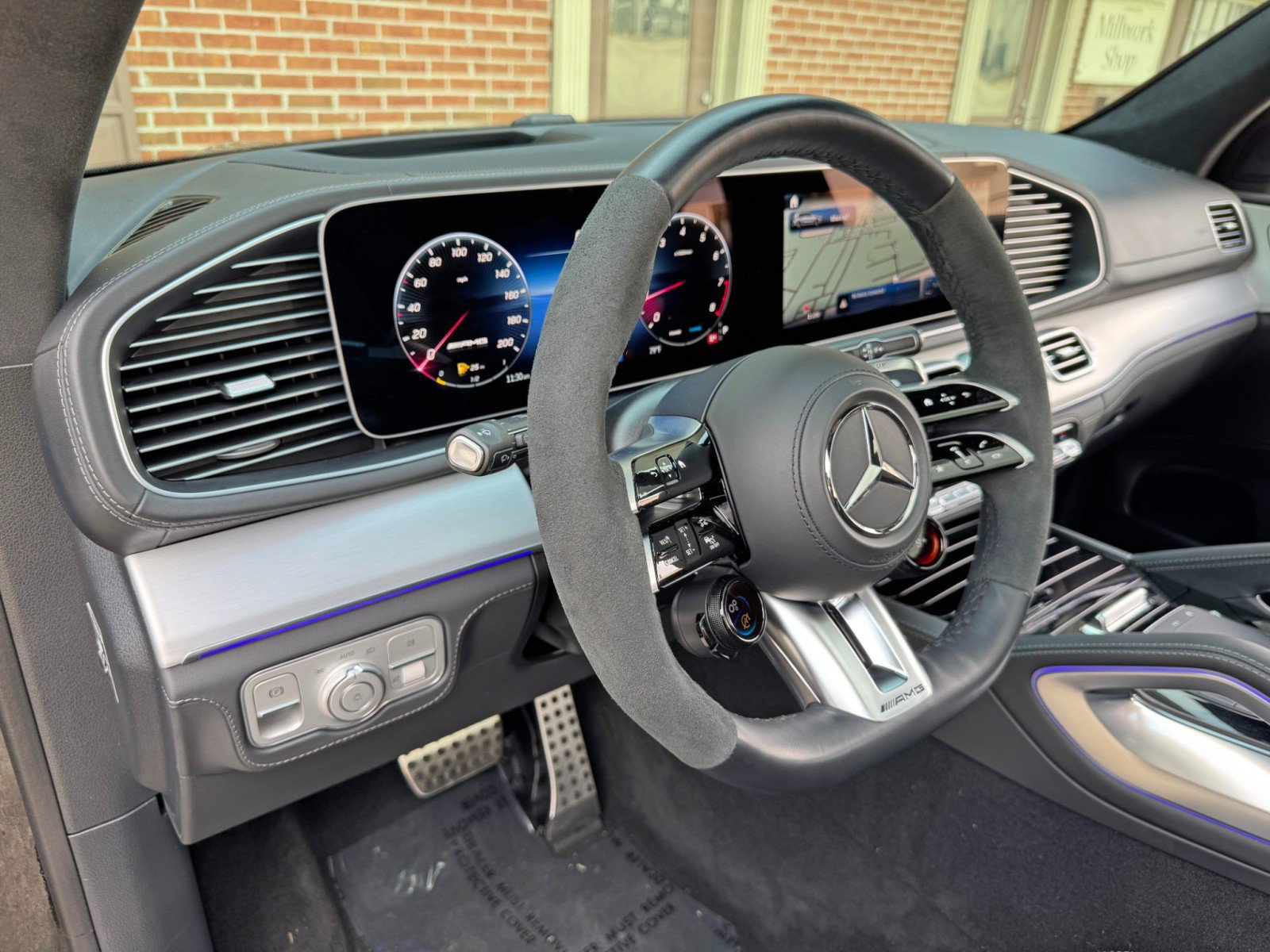Used 2025 Mercedes-Benz GLS 63 AMG 4MATIC image 16