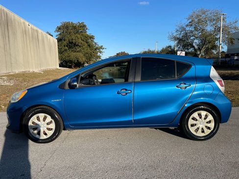 Used 2012 Toyota Prius C One image 11