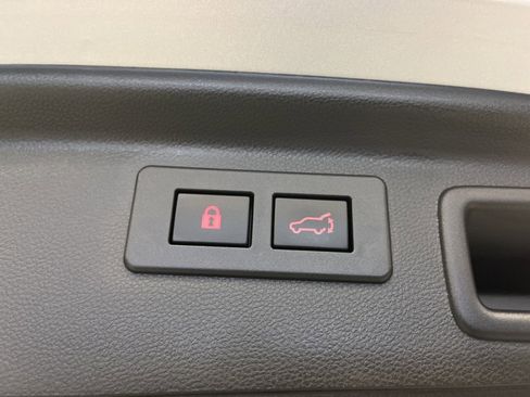 Certified 2024 Subaru Forester Limited image 33