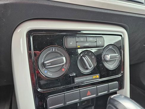 Used 2018 Volkswagen Beetle 2.0T S image 11