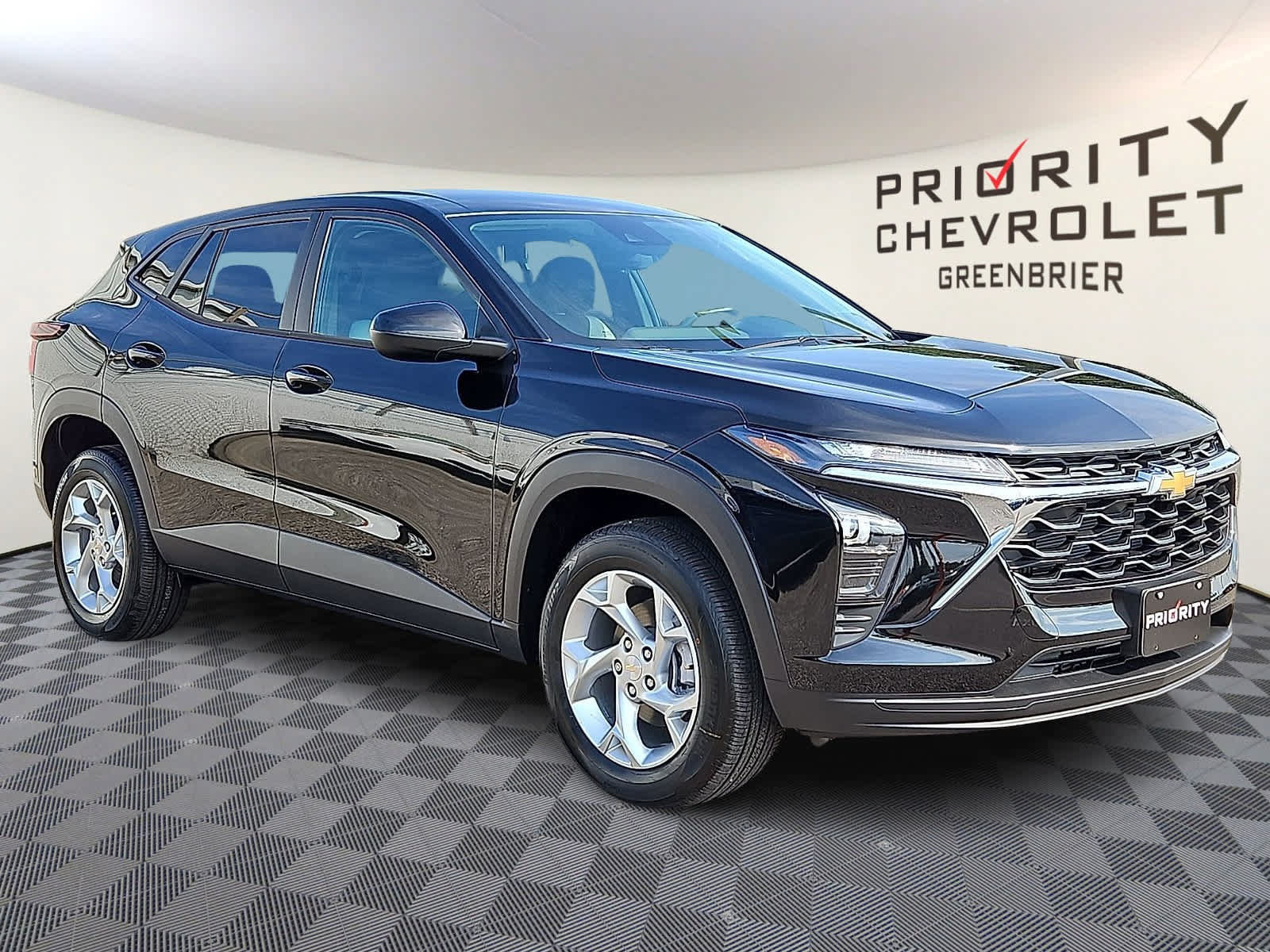 New 2026 Chevrolet Trax LS w/ LS Convenience Package FWD image 3