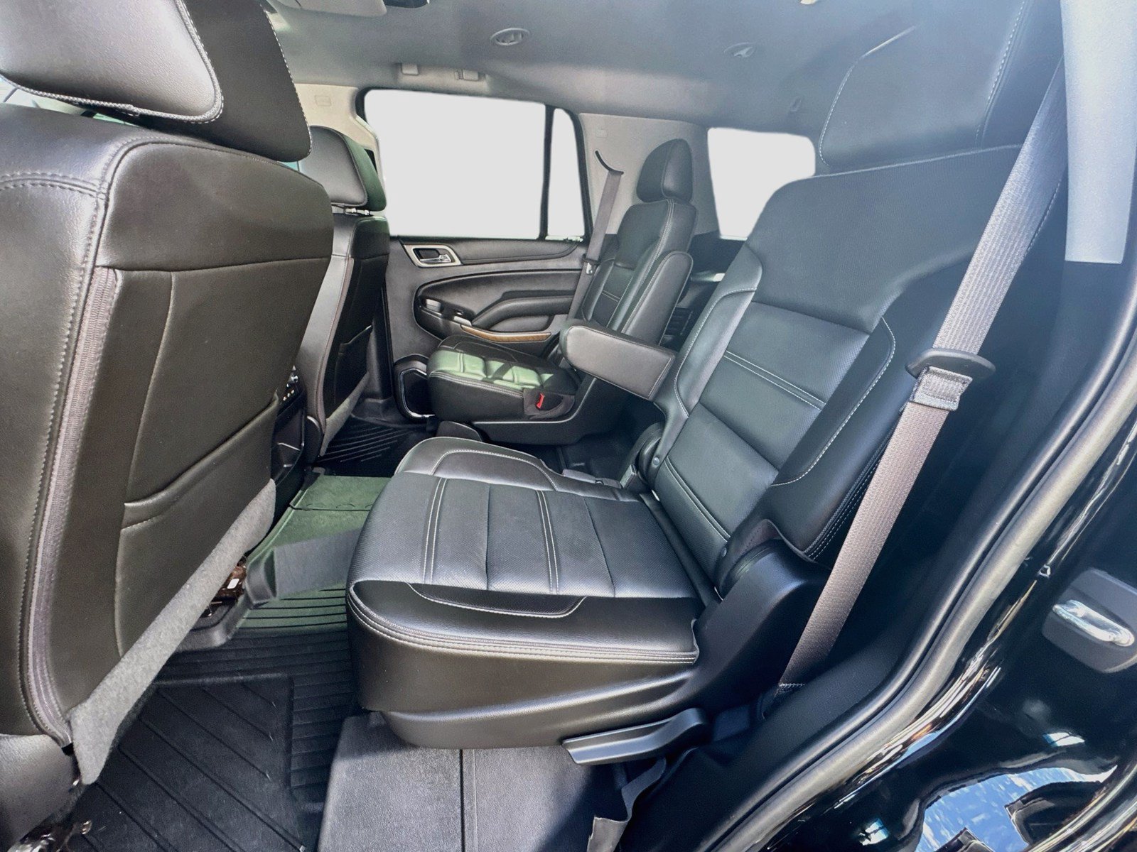 Used 2019 GMC Yukon Denali w/ Denali Ultimate Package AWD/4WD image 26
