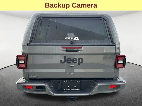 Used 2023 Jeep Gladiator Overland image 12