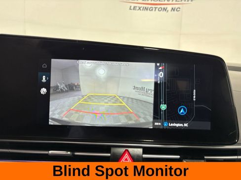 Used 2025 Hyundai Elantra SEL FWD image 18