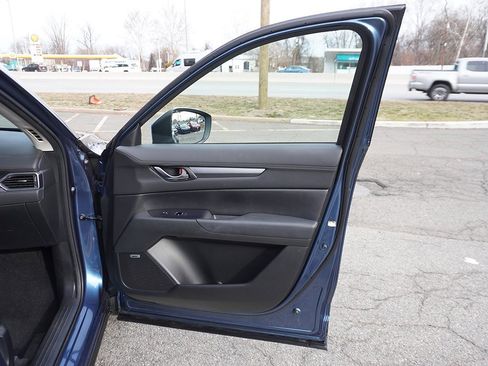 Used 2019 MAZDA CX-5 Touring image 25