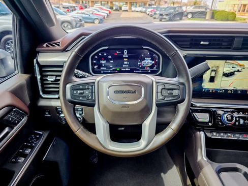 Used 2024 GMC Sierra 3500 Denali w/ Technology Package image 29