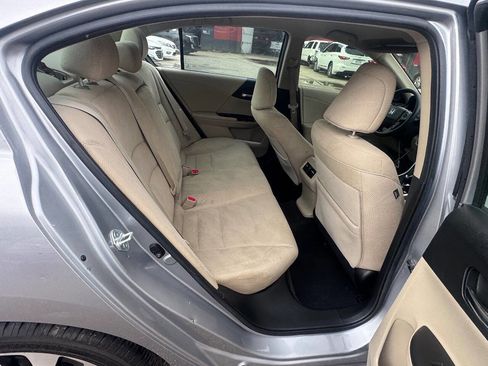 Used 2017 Honda Accord Hybrid Sedan image 15