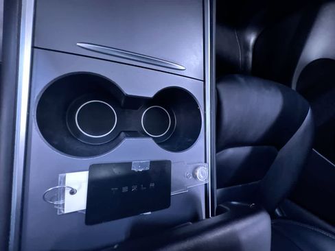 Used 2023 Tesla Model Y Long Range image 16