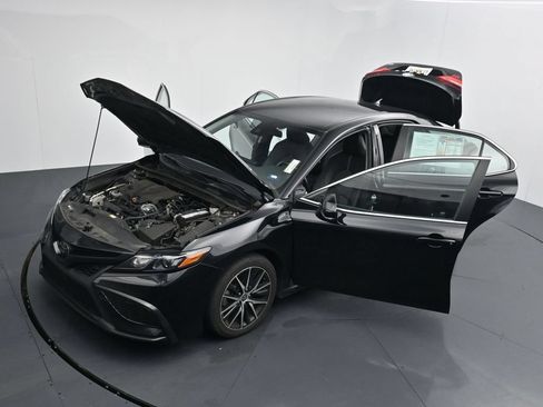 Used 2024 Toyota Camry SE FWD image 26