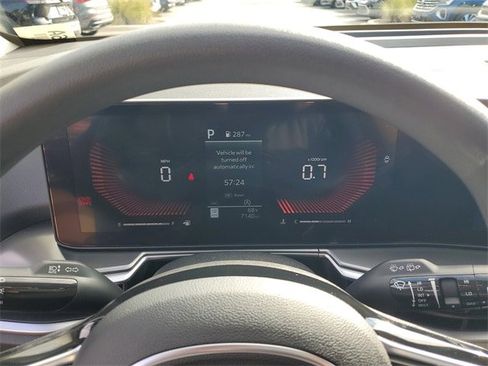 Used 2025 Kia Sorento LX image 20