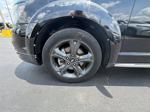 Used 2020 Dodge Journey Crossroad FWD image 10