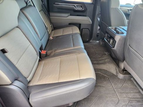 Used 2024 Chevrolet Silverado 1500 ZR2 w/ Technology Package image 32