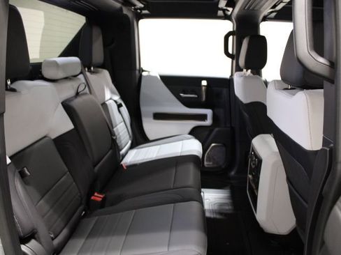 New 2025 GMC Hummer EV 2X image 30